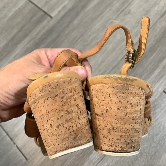 TEVA Strappy Cork Wedge Beige Camel Leather Womens Sandals size 10 - Picture 4 of 11